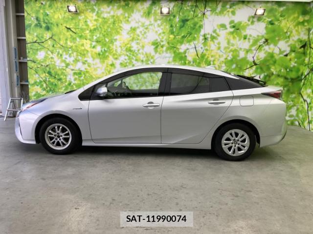 Toyota PRIUS 2017-09 8552600-1