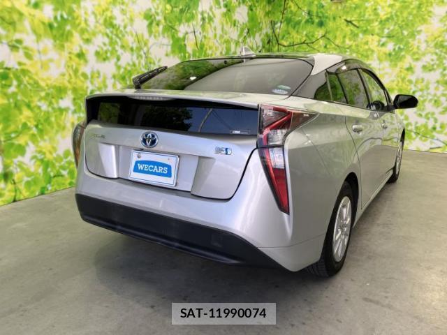 Toyota PRIUS 2017-09 8552600-2