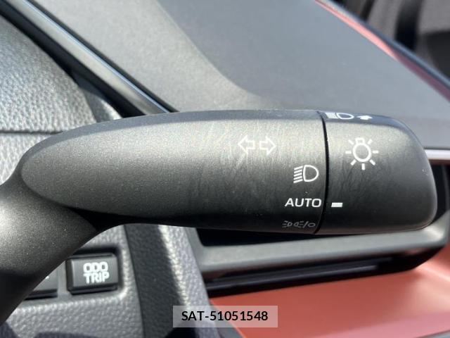 Toyota PRIUS 2023-05 8552695-15