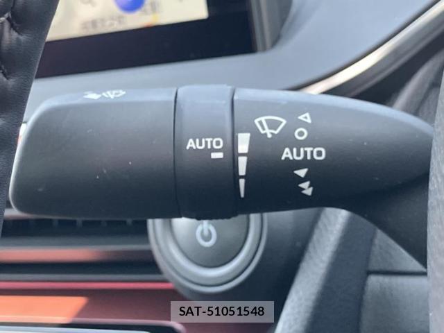 Toyota PRIUS 2023-05 8552695-16