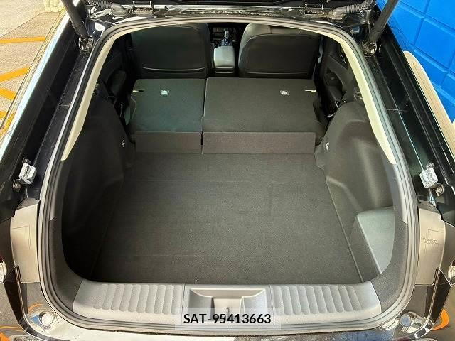 Toyota PRIUS 2023-11 8552720-12