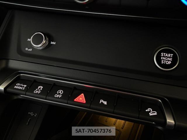 Audi Q3 2024-08 8548679-12