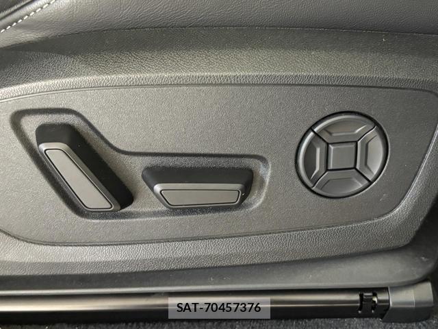 Audi Q3 2024-08 8548679-8