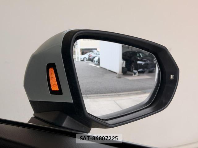 Audi Q3 2024-08 8548680-9