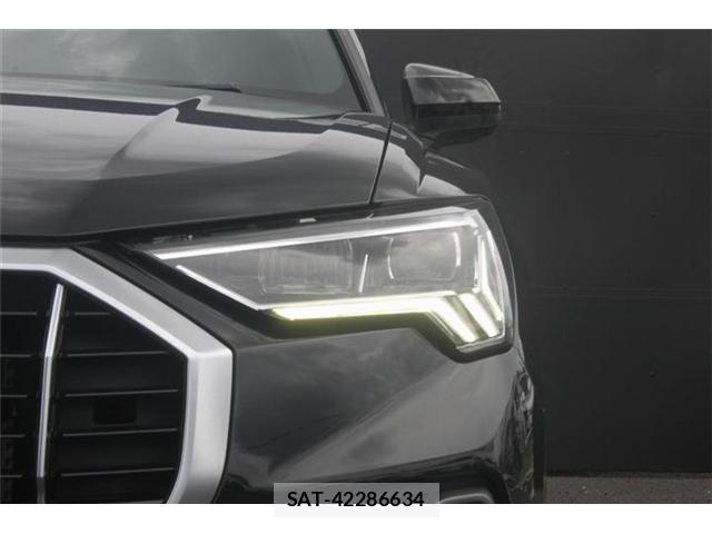 Audi Q3 2021-05 8550708-11