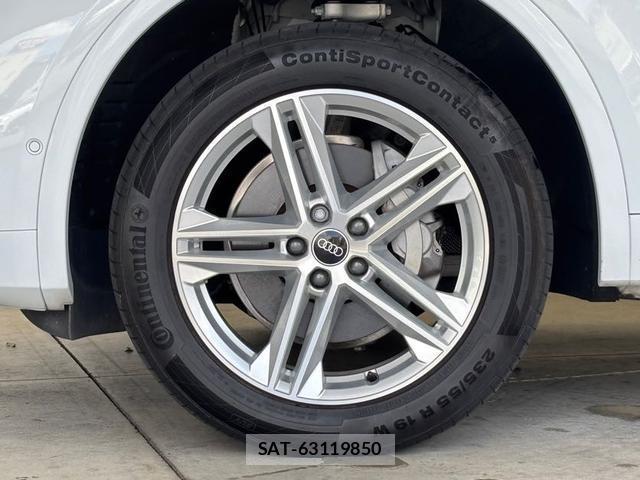 Audi Q5 2023-12 8548688-18
