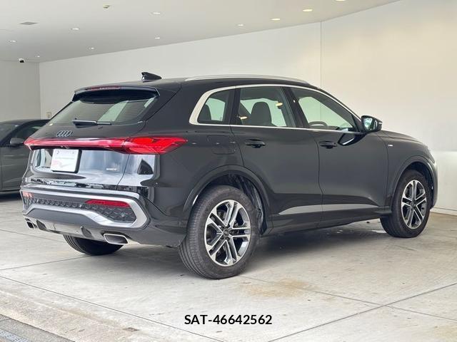 Audi Q5 2025-09 8548689-2