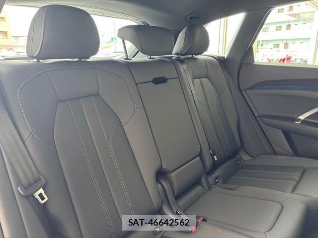 Audi Q5 2025-09 8548689-4