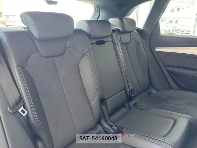 Audi Q5 2023-12 8548696-4