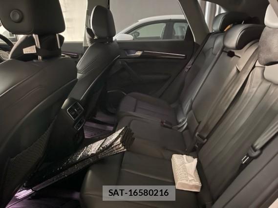 Audi Q5 2019-12 8550271-6
