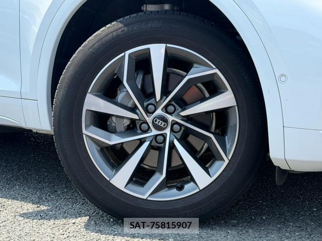 Audi Q5 2021-04 8552084-5