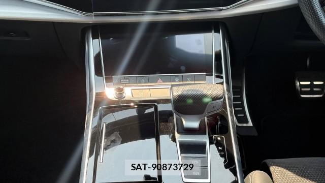 Audi Q8 2020-10 8550282-14