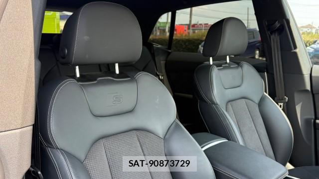 Audi Q8 2020-10 8550282-5