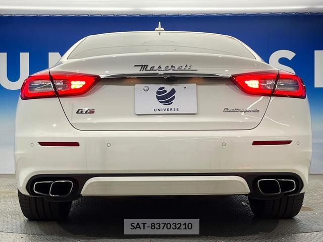 Maserati QUATTROPORTE 2016-12 8545756-16