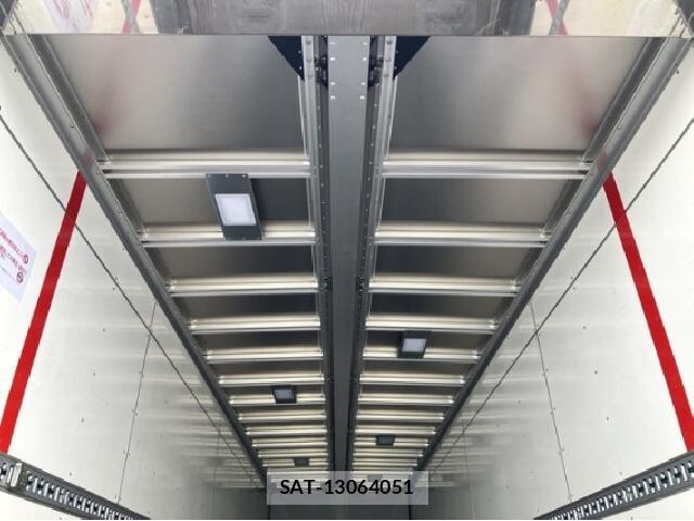 UD Trucks QUON 2021 8552777-15