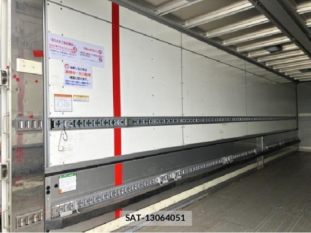 UD Trucks QUON 2021 8552777-16