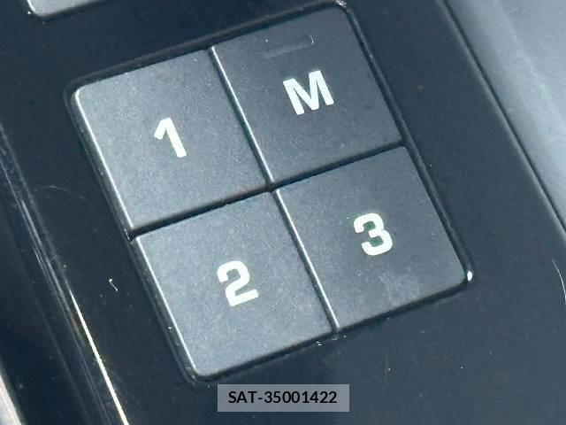 Land Rover RANGE ROVER VELAR 2019-06 8551872-6