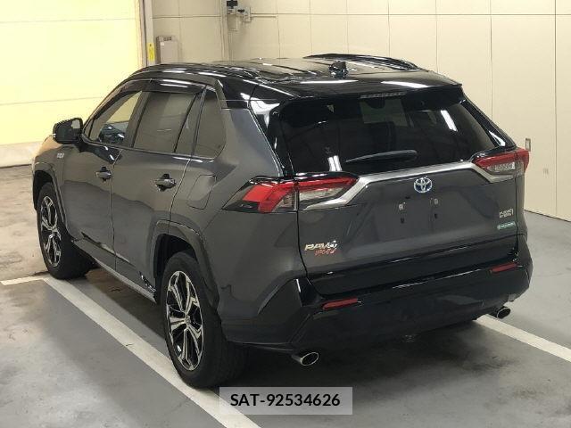 Toyota RAV4 PHV 2021-10 8545863-4