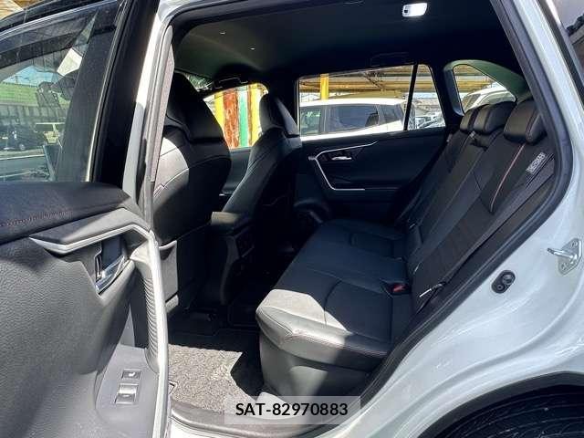 Toyota RAV4 PHV 2021-07 8549113-5