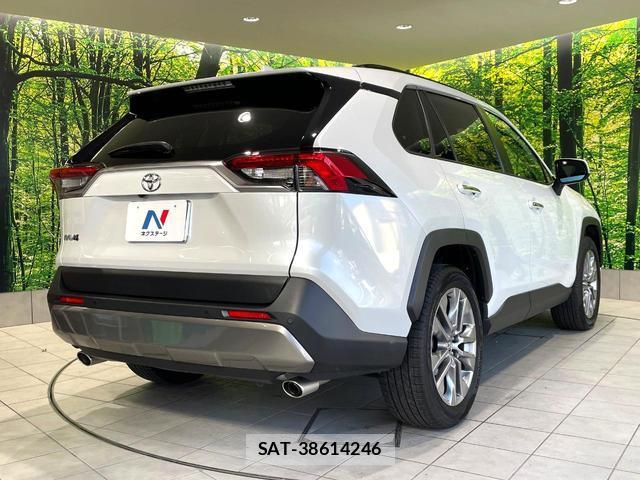 Toyota RAV4 2024-08 8546347-16