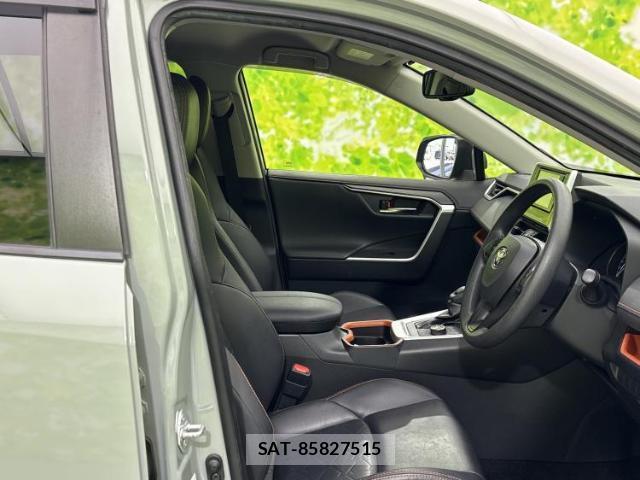 Toyota RAV4 2019-07 8546746-3