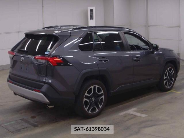 Toyota RAV4 2019-07 8547820-1