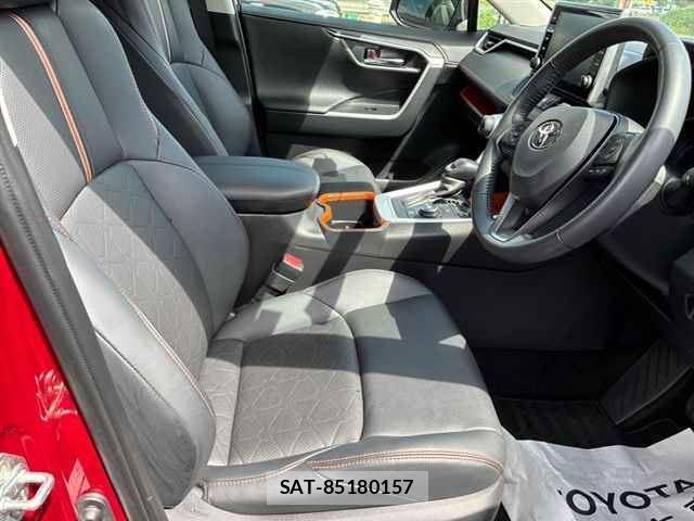 Toyota RAV4 2022-04 8547826-5