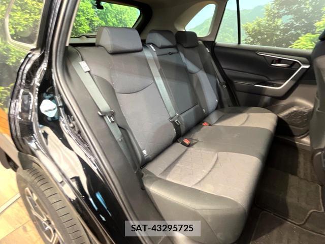 Toyota RAV4 2021-11 8548451-8