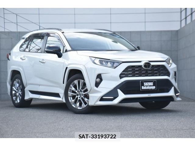 Toyota RAV4 2021-05 8548653-1