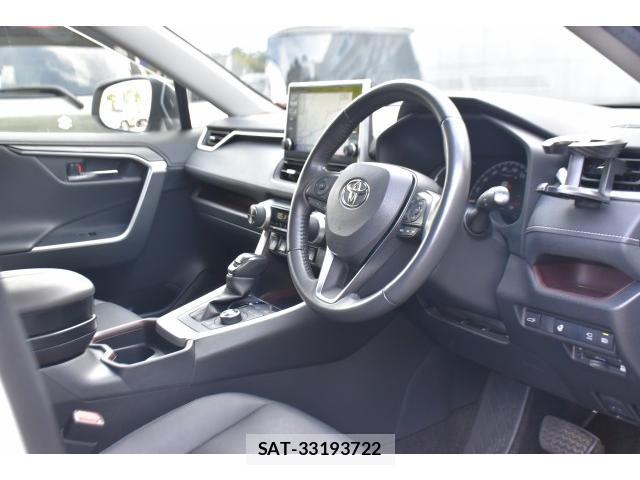 Toyota RAV4 2021-05 8548653-19