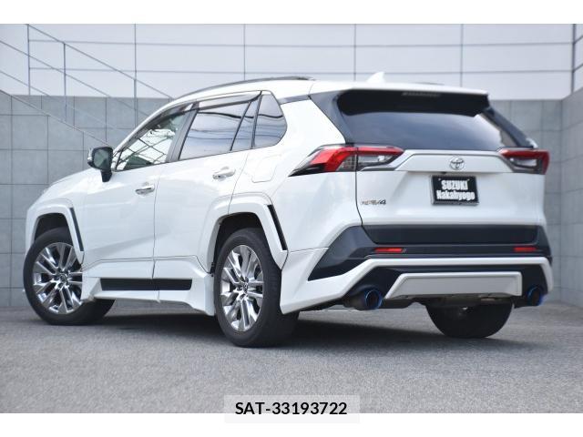 Toyota RAV4 2021-05 8548653-6