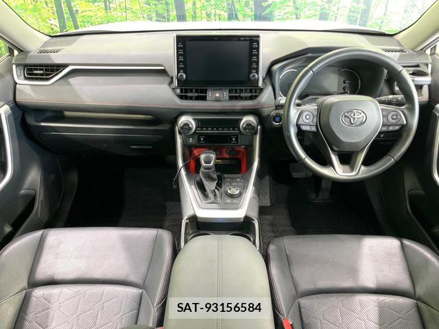 Toyota RAV4 2021-11 8549313-1