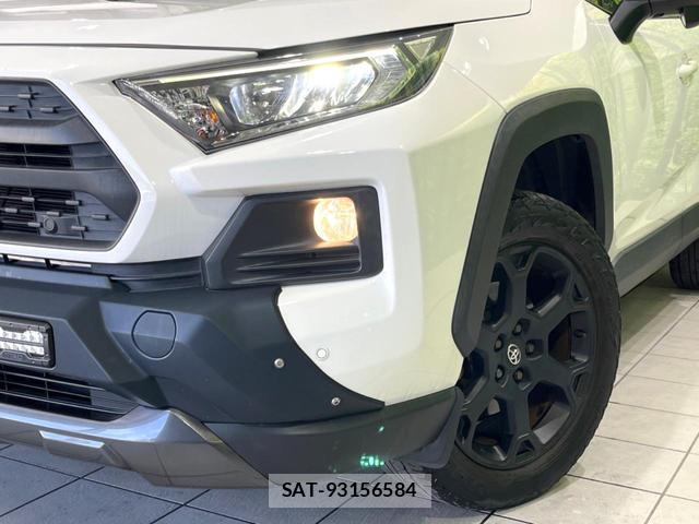 Toyota RAV4 2021-11 8549313-11