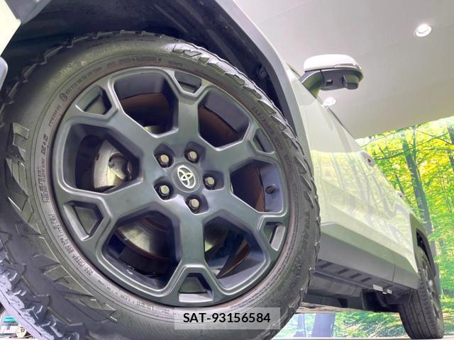 Toyota RAV4 2021-11 8549313-12