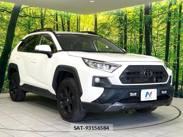 Toyota RAV4 2021-11 8549313-15