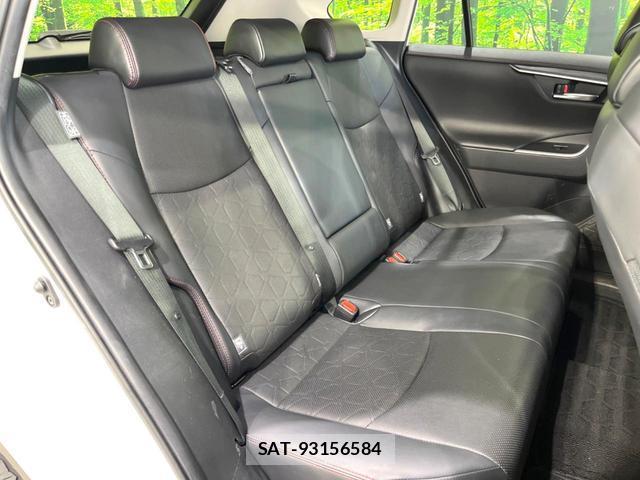Toyota RAV4 2021-11 8549313-8