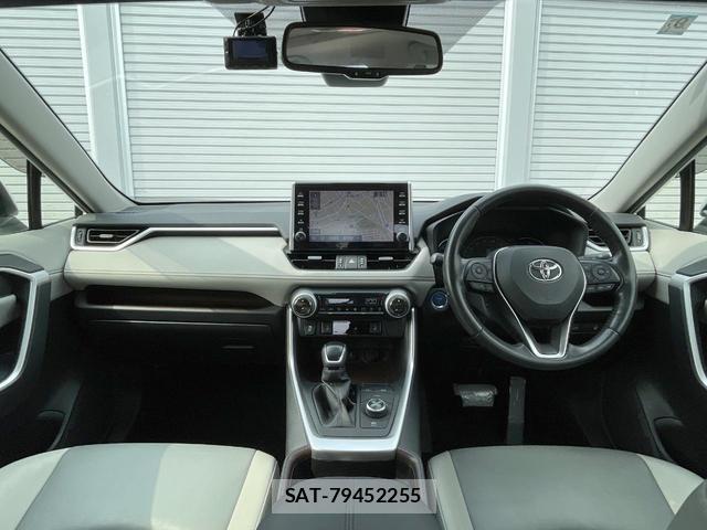 Toyota RAV4 2020-09 8549622-1