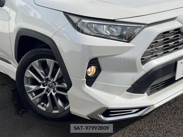 Toyota RAV4 2019-09 8550021-11