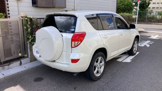 Toyota RAV4 2007-01 8550331-13