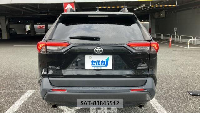 Toyota RAV4 2022-10 8550384-1
