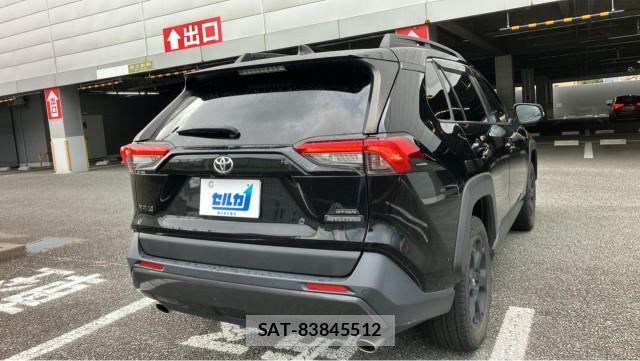Toyota RAV4 2022-10 8550384-12