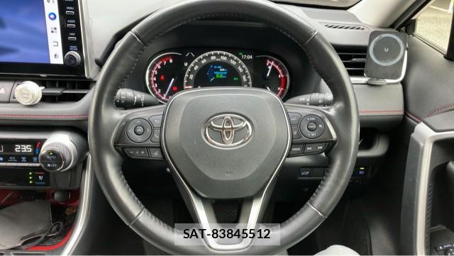 Toyota RAV4 2022-10 8550384-16