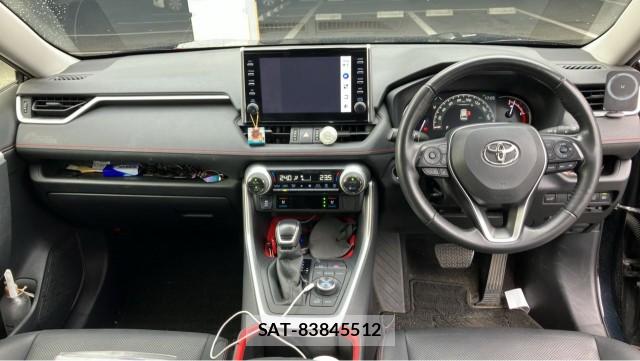 Toyota RAV4 2022-10 8550384-2