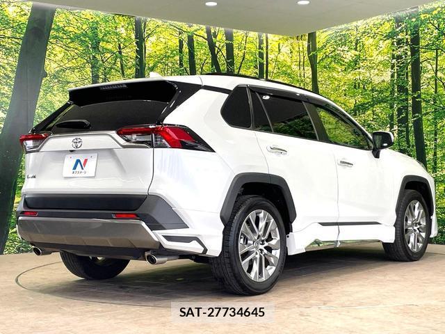 Toyota RAV4 2023-07 8550690-16