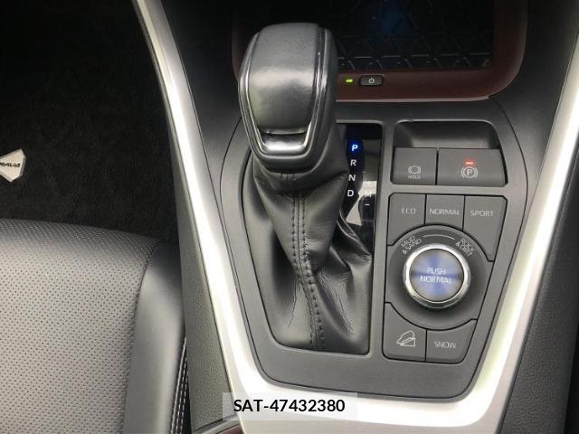 Toyota RAV4 2022-05 8551232-17