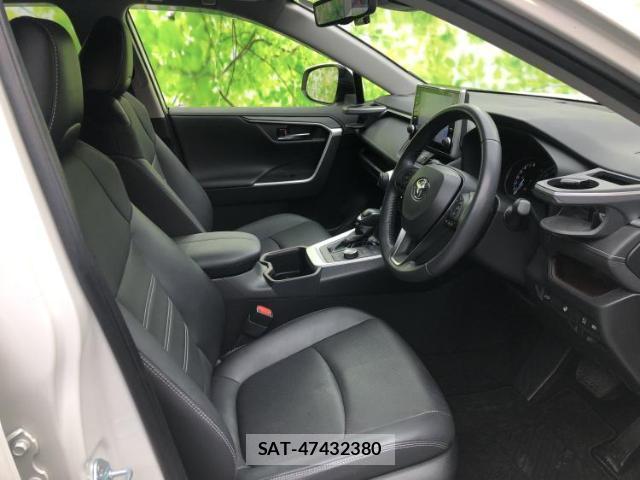 Toyota RAV4 2022-05 8551232-3