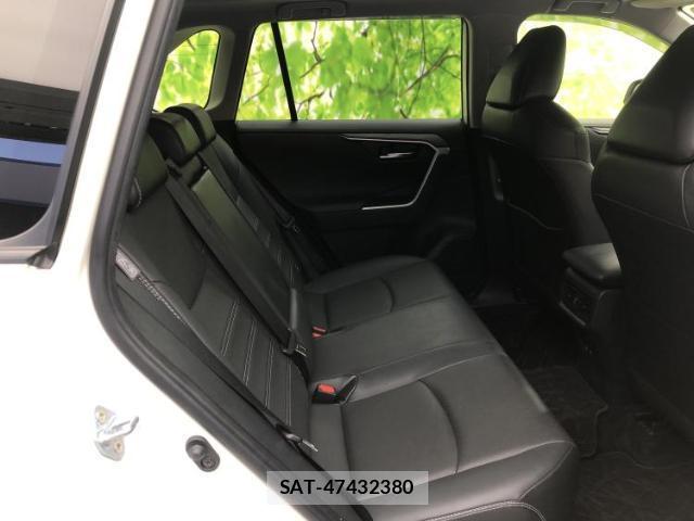 Toyota RAV4 2022-05 8551232-4