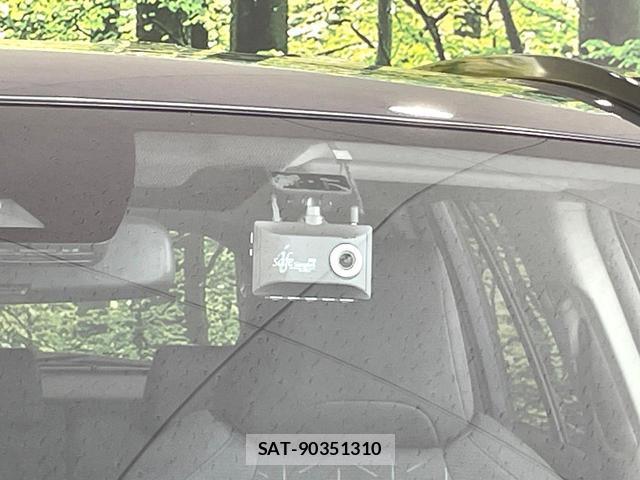 Toyota RAV4 2022-06 8551402-5