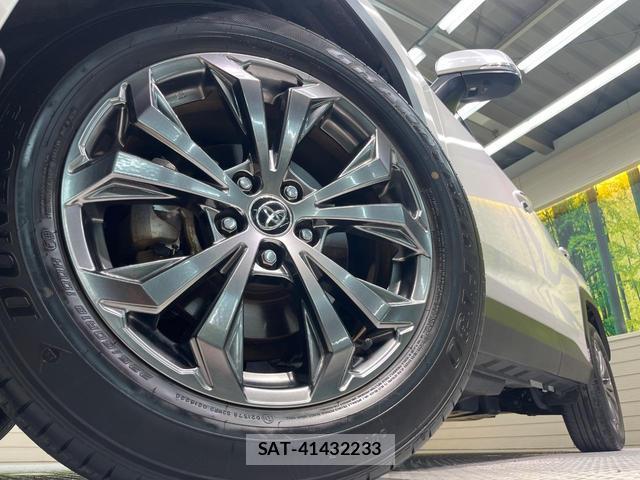 Toyota RAV4 2023-03 8551707-12