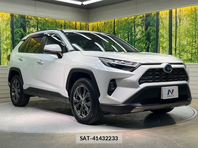 Toyota RAV4 2023-03 8551707-15